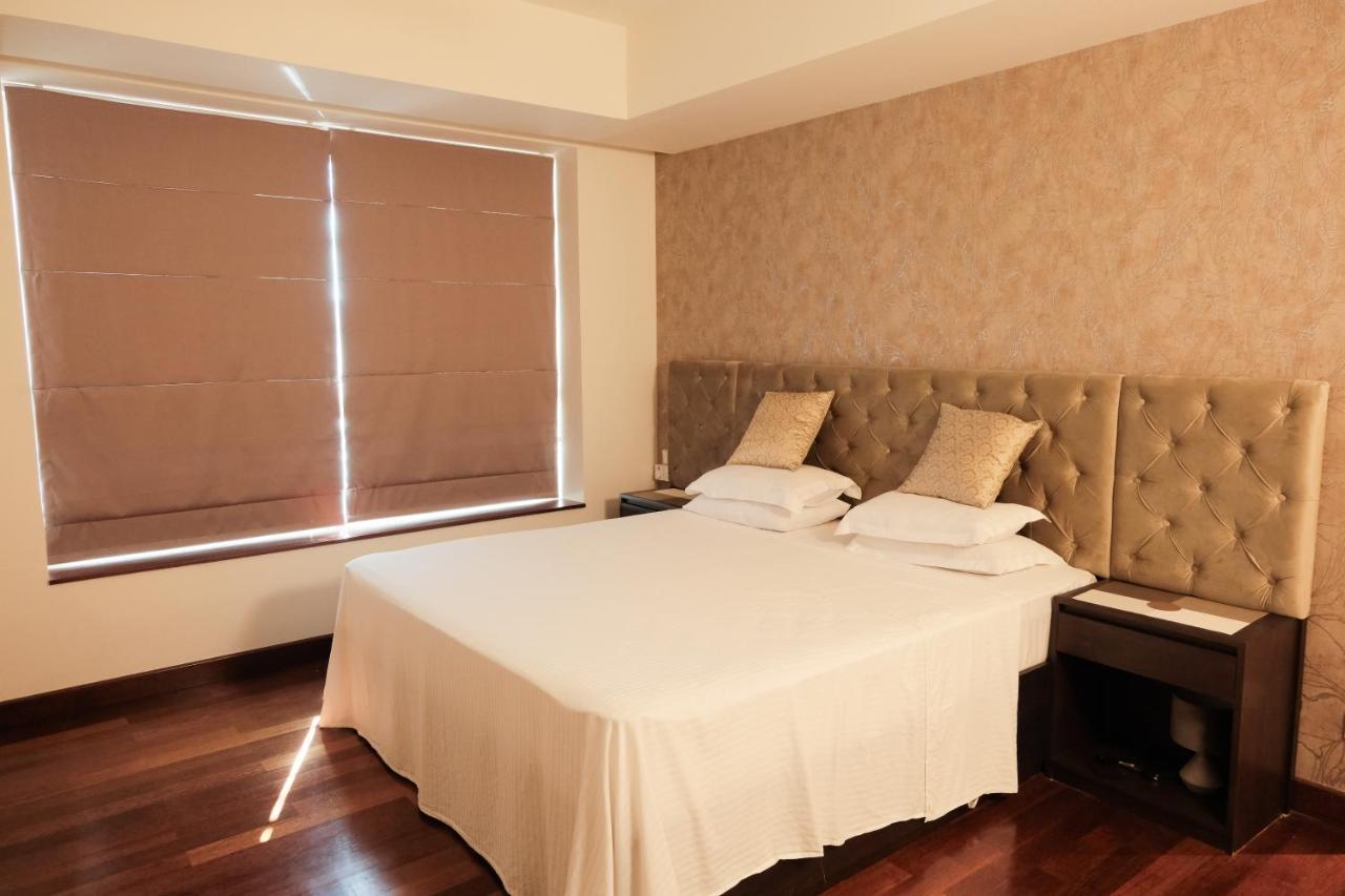 Brand New Water Front Luxury Cinnamon Suites Apartment In Heart Of Colombo City Eksteriør billede