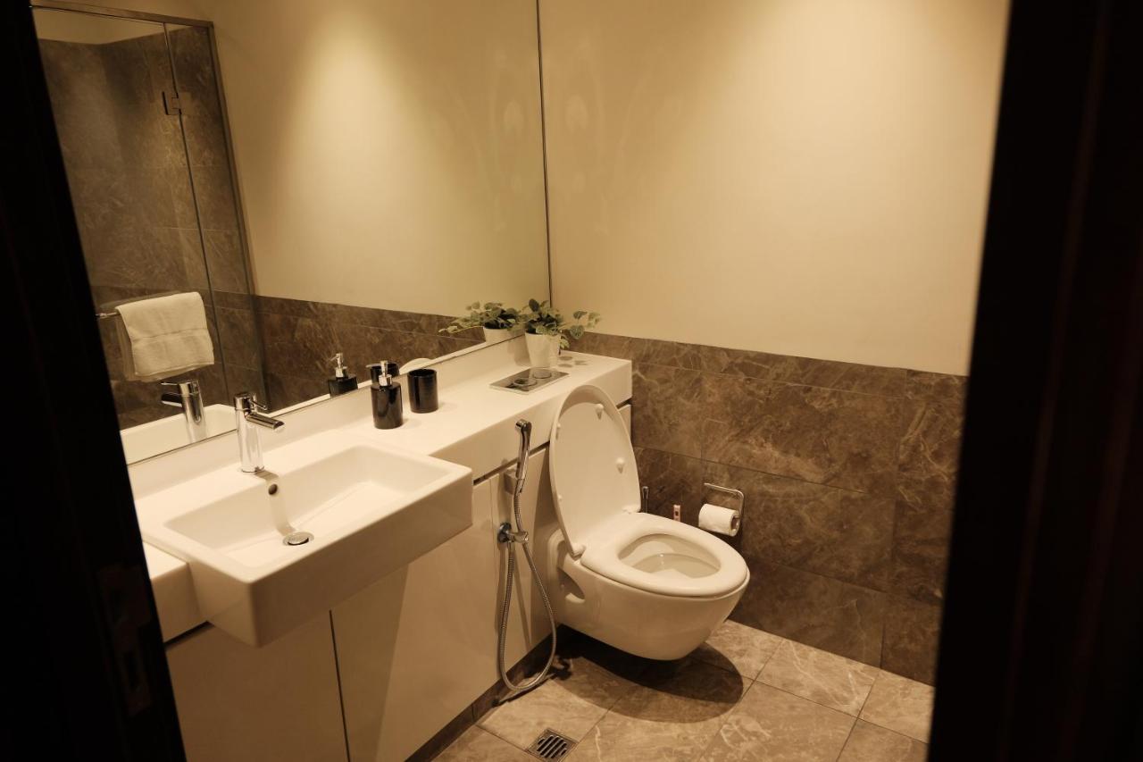 Brand New Water Front Luxury Cinnamon Suites Apartment In Heart Of Colombo City Eksteriør billede