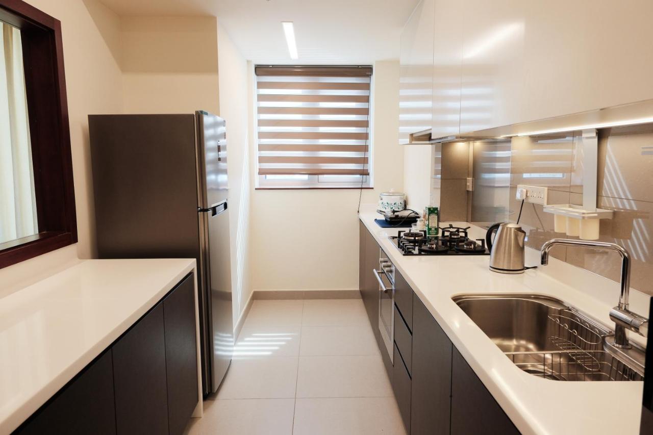 Brand New Water Front Luxury Cinnamon Suites Apartment In Heart Of Colombo City Eksteriør billede