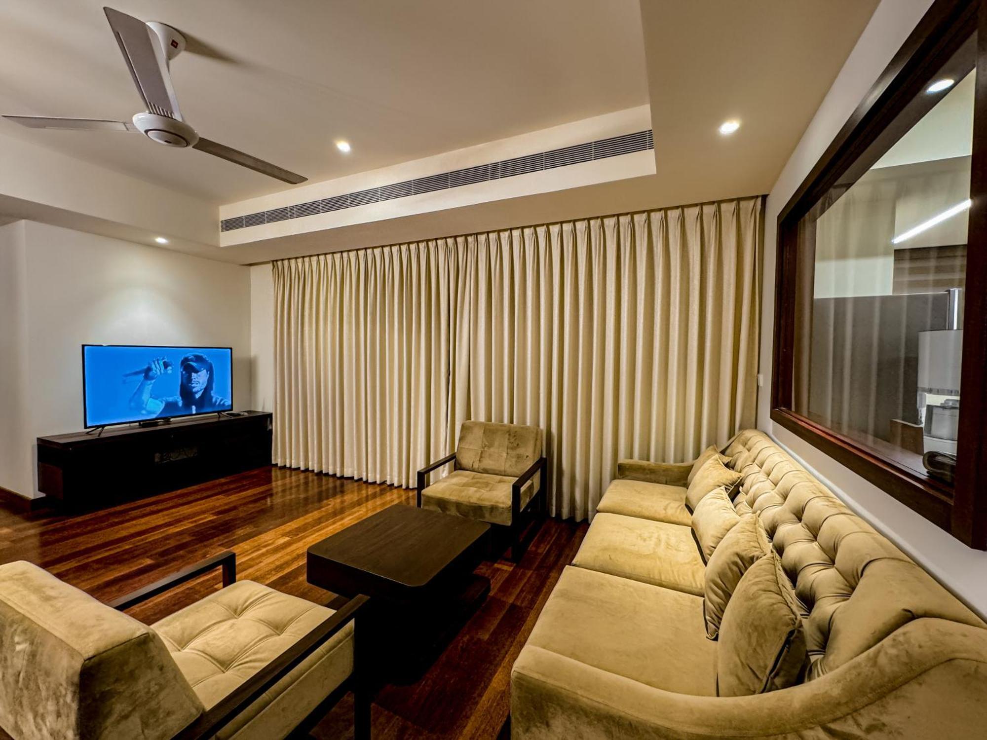 Brand New Water Front Luxury Cinnamon Suites Apartment In Heart Of Colombo City Eksteriør billede