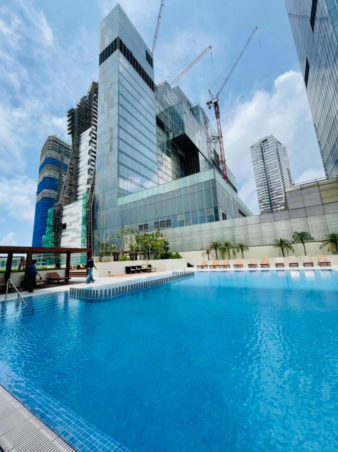 Brand New Water Front Luxury Cinnamon Suites Apartment In Heart Of Colombo City Eksteriør billede